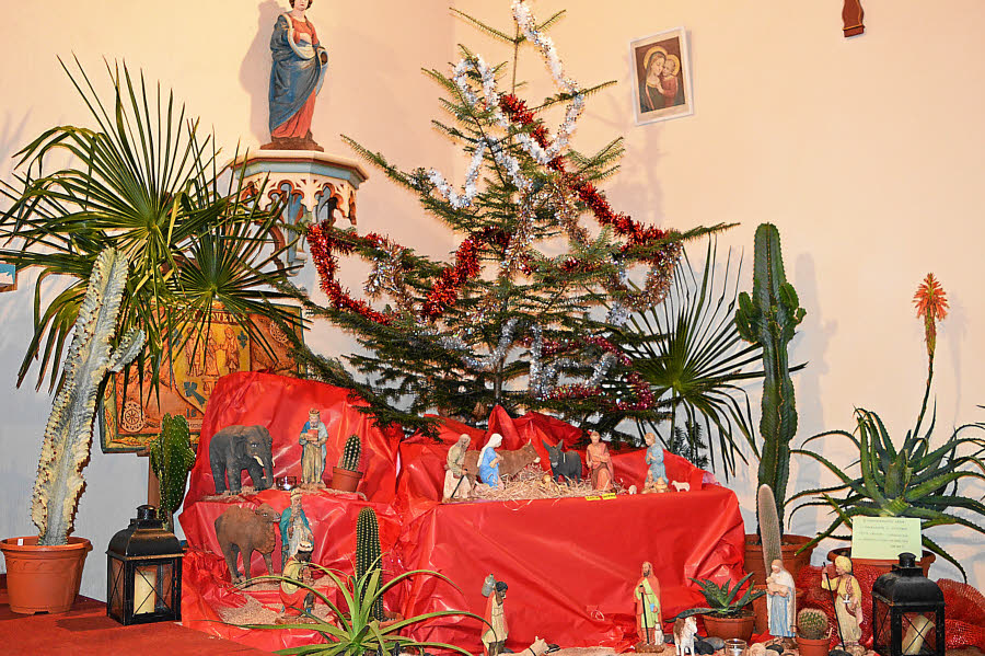 la-creche-provenant-de-la-quincaillerie-guipavasienne-maria